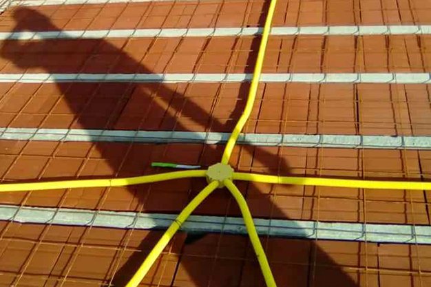 Instalação elétrica residencial e comercial